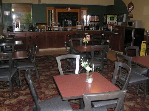 Red Lion & Hotel Grimes